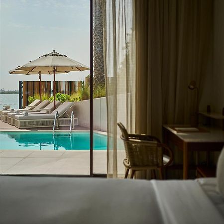 Erth Abu Dhabi Hotel ภายนอก รูปภาพ