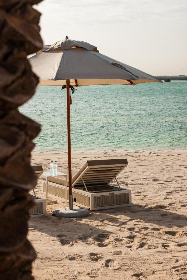 Erth Abu Dhabi Hotel ภายนอก รูปภาพ