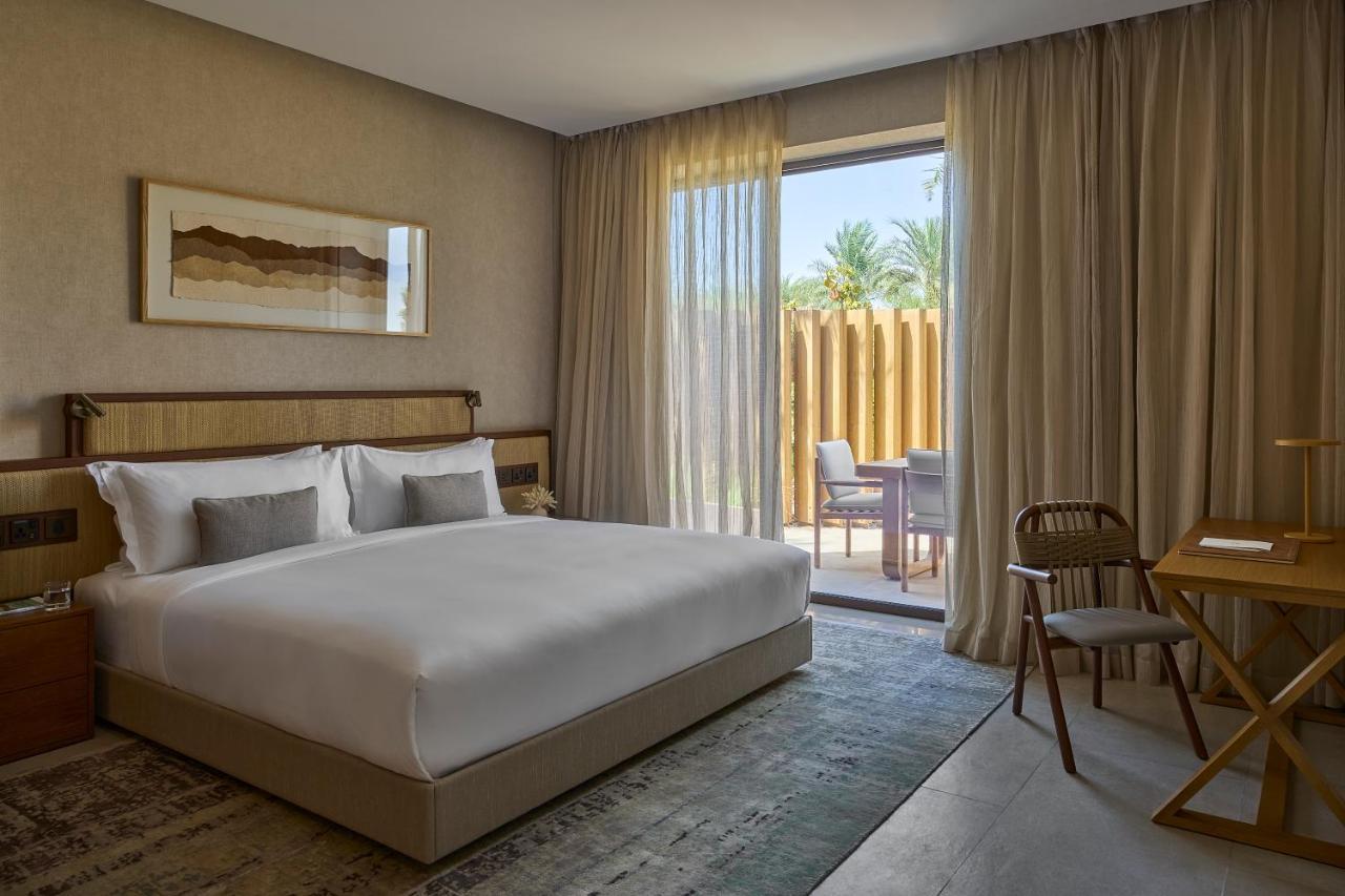 Erth Abu Dhabi Hotel ภายนอก รูปภาพ