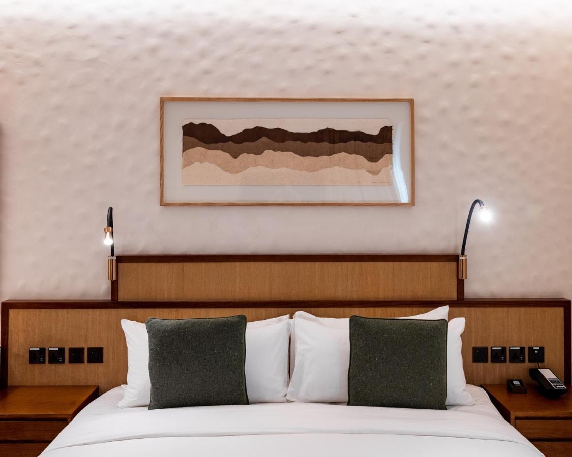 Erth Abu Dhabi Hotel ภายนอก รูปภาพ