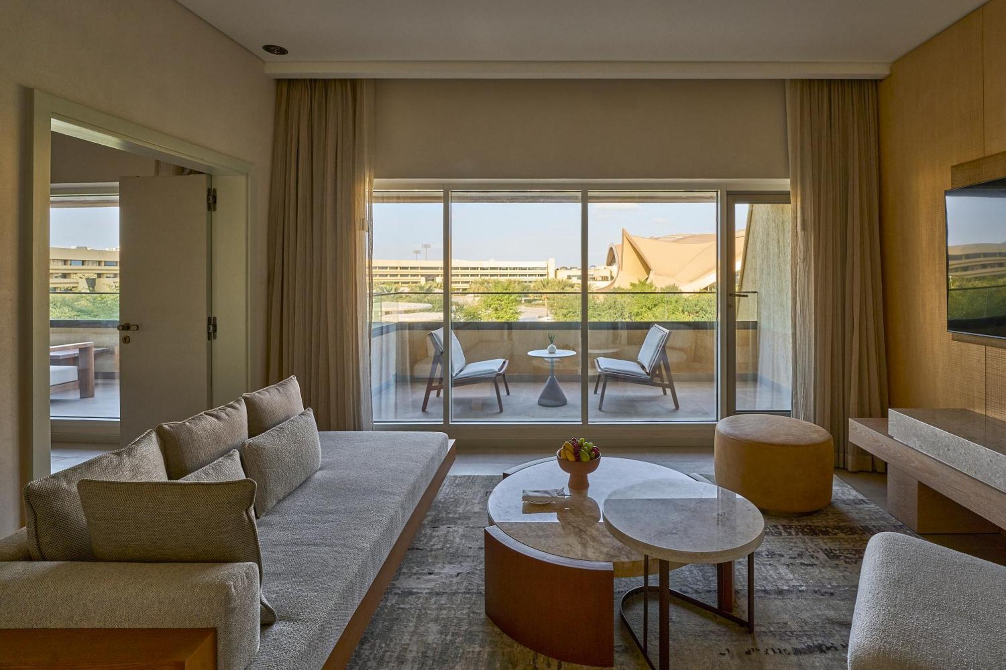 Erth Abu Dhabi Hotel ภายนอก รูปภาพ
