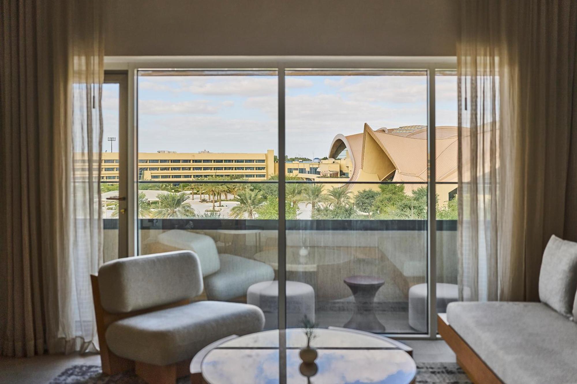 Erth Abu Dhabi Hotel ภายนอก รูปภาพ